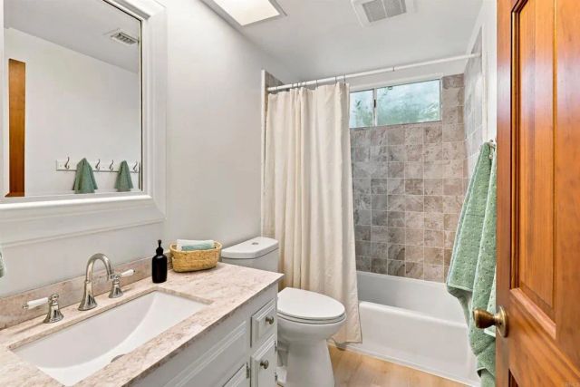 3056 Overhill Drive, Vista, CA 92084
