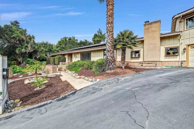 3056 Overhill Drive, Vista, CA 92084