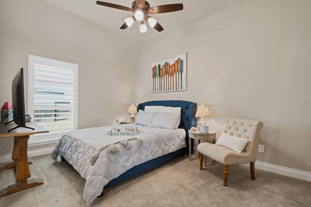 10211 Cove Court, Iowa Colony, TX 77583