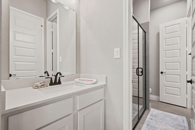 10211 Cove Court, Iowa Colony, TX 77583