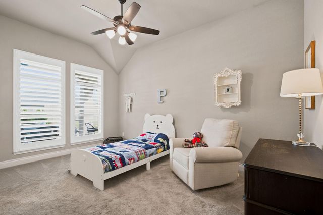 10211 Cove Court, Iowa Colony, TX 77583