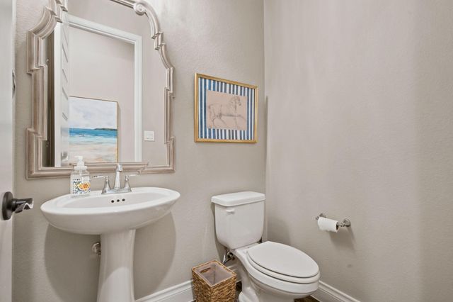 10211 Cove Court, Iowa Colony, TX 77583