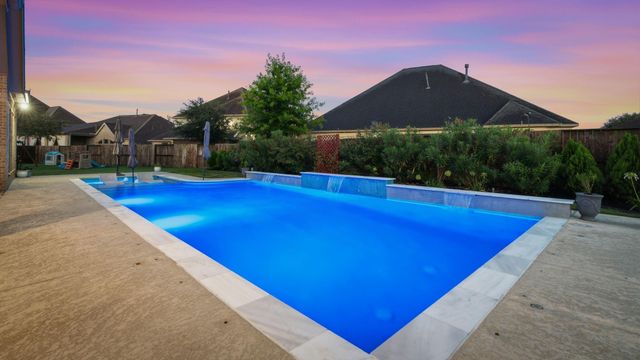 10211 Cove Court, Iowa Colony, TX 77583