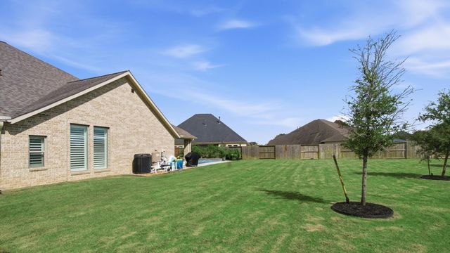 10211 Cove Court, Iowa Colony, TX 77583