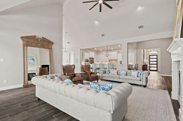 10211 Cove Court, Iowa Colony, TX 77583