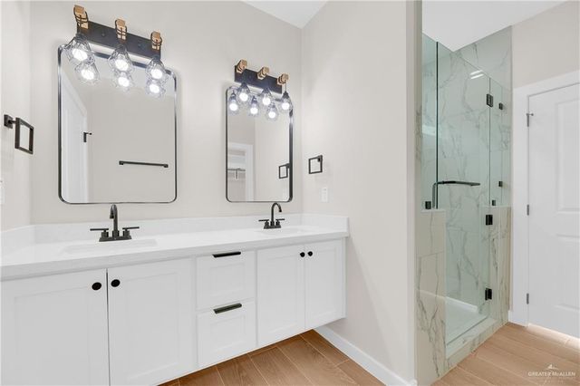 1027 Broken Arrow Drive, Alamo, TX 78516