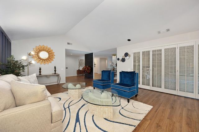 1954 D O Mills Ct, Gold River, CA 95670