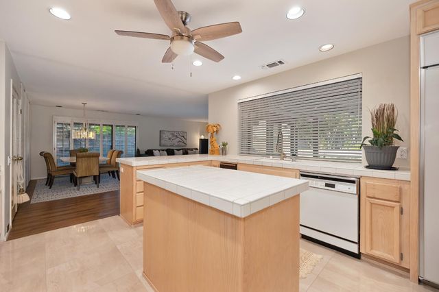 1954 D O Mills Ct, Gold River, CA 95670