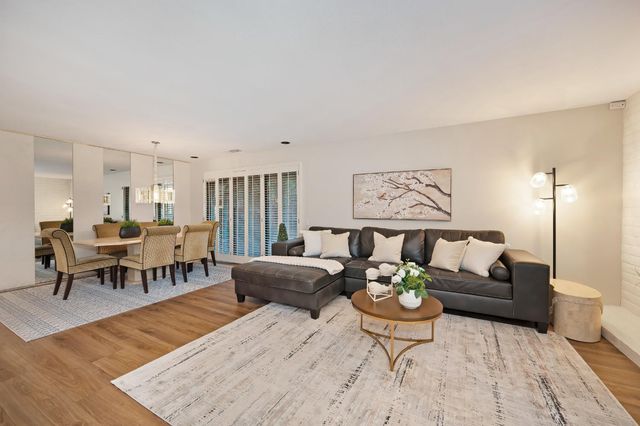 1954 D O Mills Ct, Gold River, CA 95670