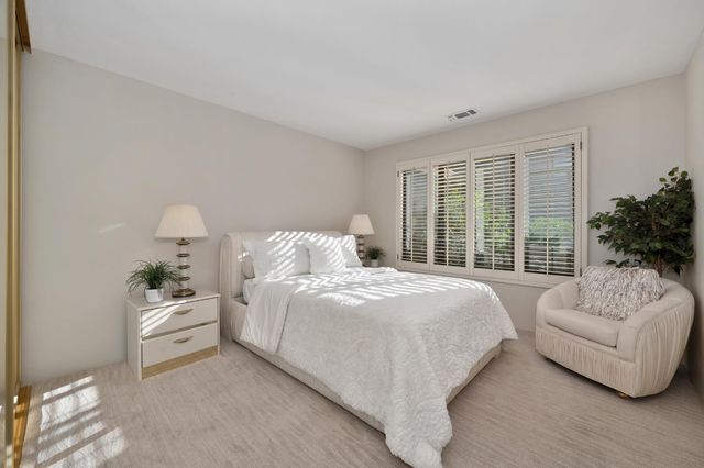 1954 D O Mills Ct, Gold River, CA 95670