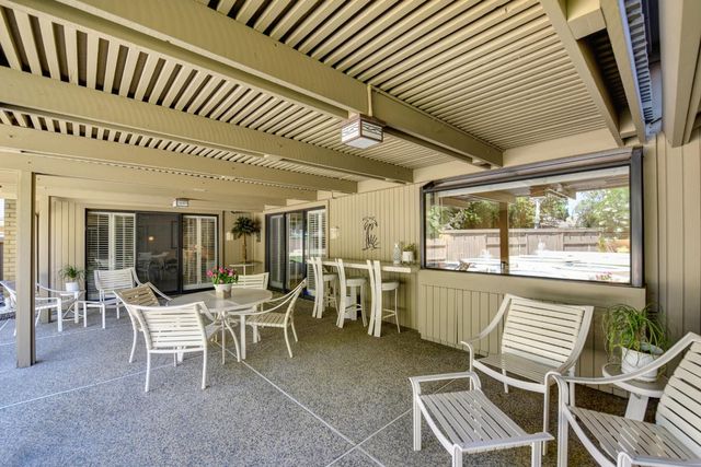 1954 D O Mills Ct, Gold River, CA 95670