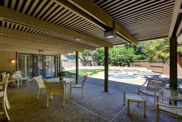 1954 D O Mills Ct, Gold River, CA 95670