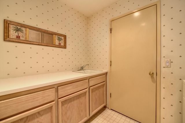 1954 D O Mills Ct, Gold River, CA 95670