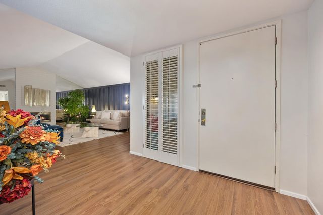 1954 D O Mills Ct, Gold River, CA 95670