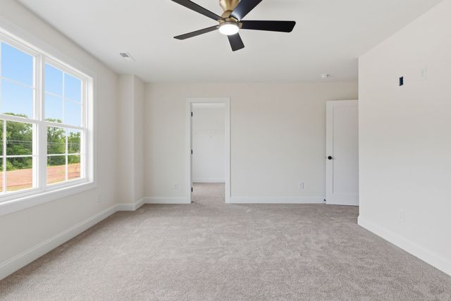 257 Spring St, La Vergne, TN 37086