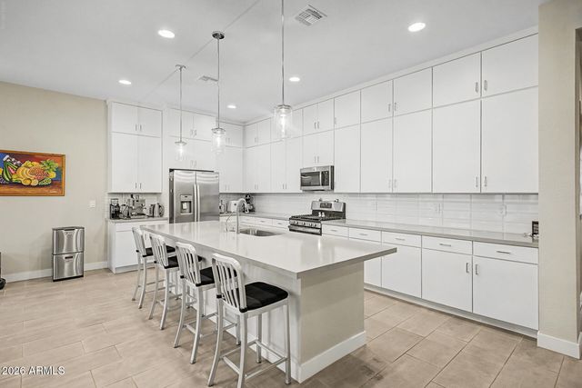 3131 E ALICIA Drive, Phoenix, AZ 85042