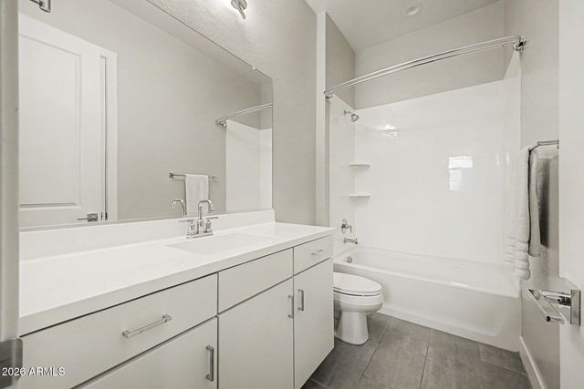 3131 E ALICIA Drive, Phoenix, AZ 85042
