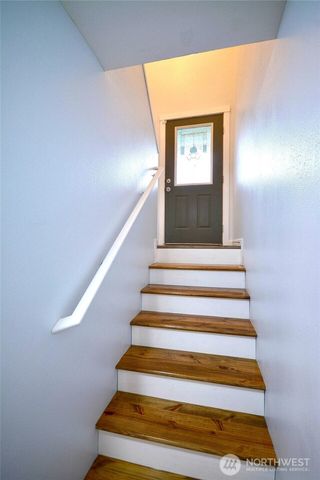 15826 104th Ave SE, Yelm, WA 98597