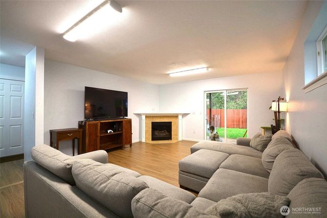 15826 104th Ave SE, Yelm, WA 98597