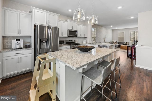 41 TURIN WAY, Mount Laurel, NJ 08054