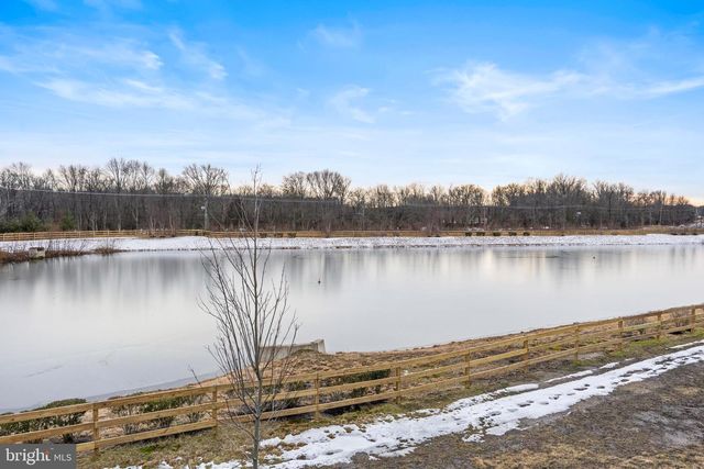 41 TURIN WAY, Mount Laurel, NJ 08054