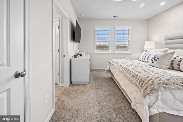 41 TURIN WAY, Mount Laurel, NJ 08054