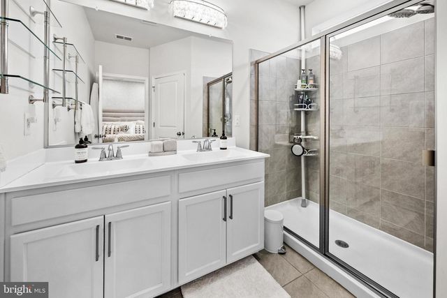 41 TURIN WAY, Mount Laurel, NJ 08054