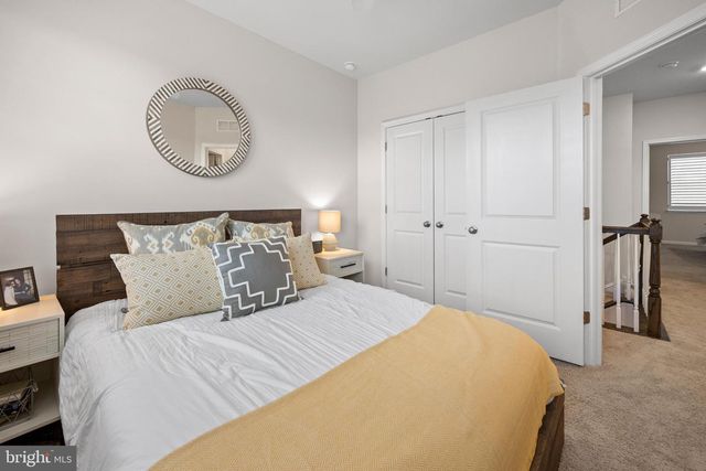 41 TURIN WAY, Mount Laurel, NJ 08054