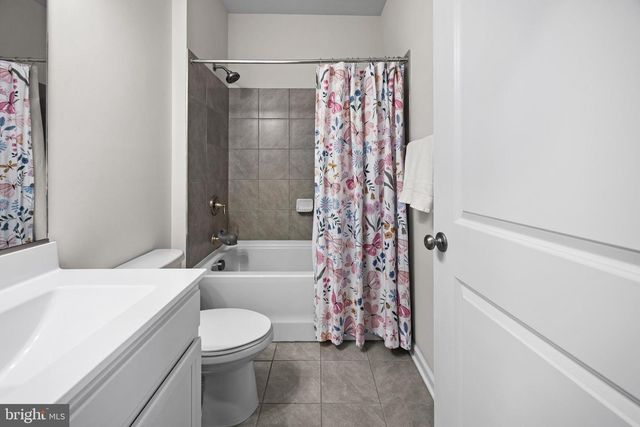 41 TURIN WAY, Mount Laurel, NJ 08054