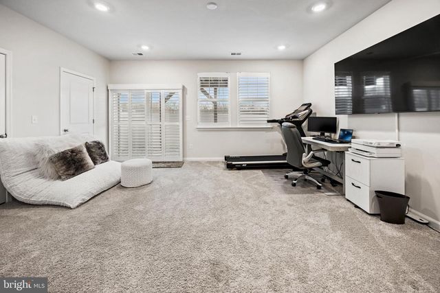 41 TURIN WAY, Mount Laurel, NJ 08054