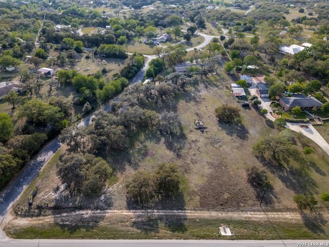 212 KENDALL OAKS DR, Boerne, TX 78006
