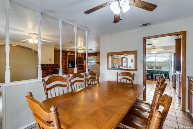 212 KENDALL OAKS DR, Boerne, TX 78006