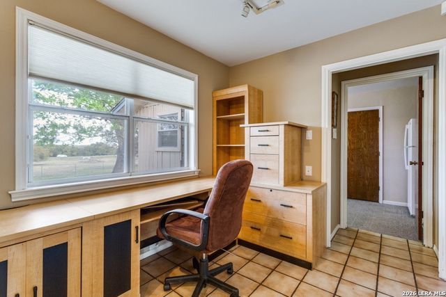 212 KENDALL OAKS DR, Boerne, TX 78006