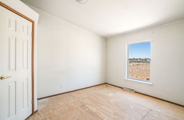 31 Camino Largo, Santa Fe, NM 87507