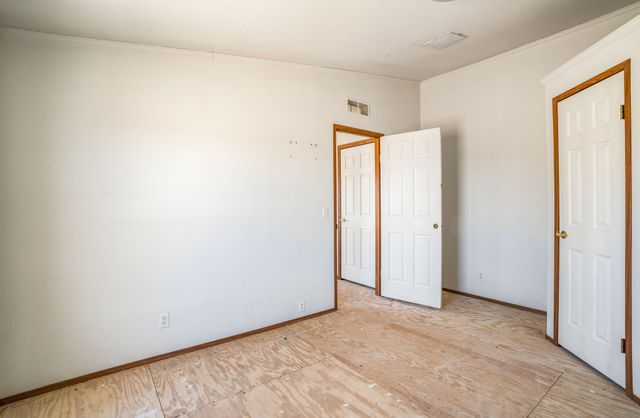 31 Camino Largo, Santa Fe, NM 87507