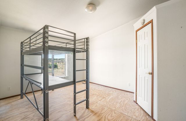 31 Camino Largo, Santa Fe, NM 87507