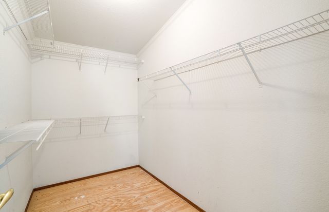 31 Camino Largo, Santa Fe, NM 87507