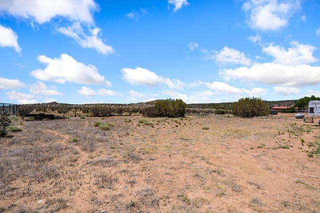 31 Camino Largo, Santa Fe, NM 87507