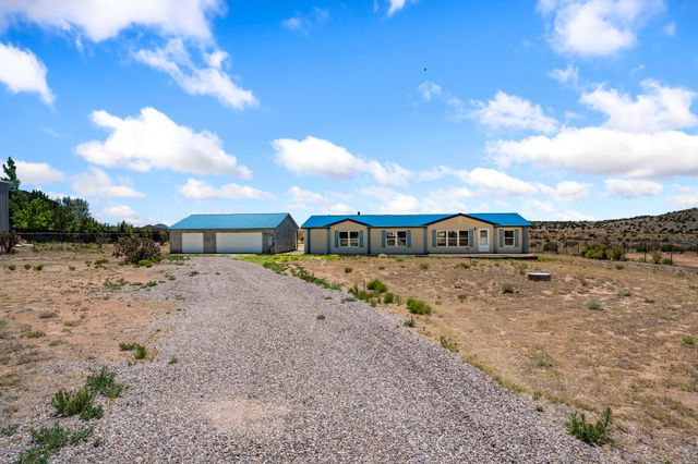 31 Camino Largo, Santa Fe, NM 87507