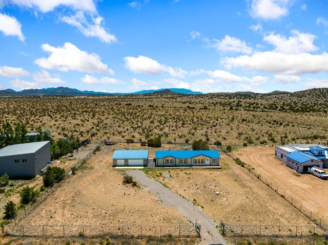 31 Camino Largo, Santa Fe, NM 87507