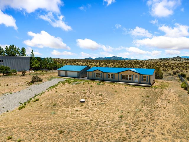 31 Camino Largo, Santa Fe, NM 87507