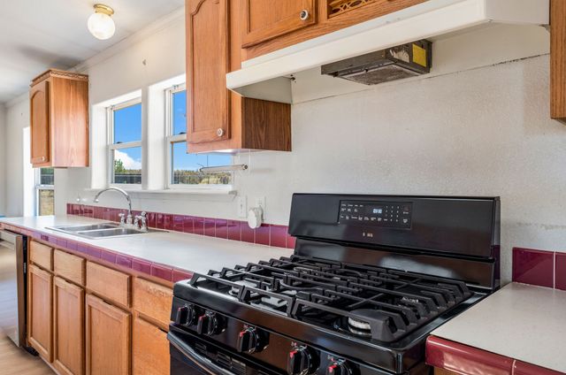31 Camino Largo, Santa Fe, NM 87507