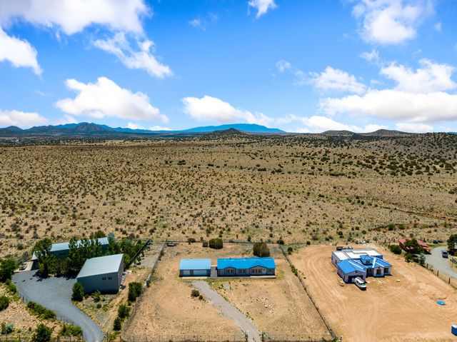 31 Camino Largo, Santa Fe, NM 87507