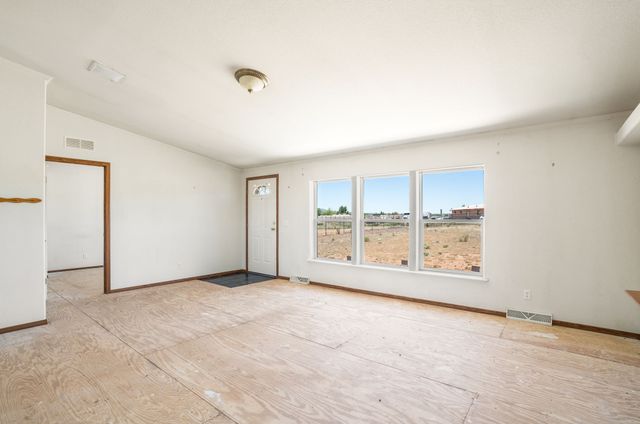 31 Camino Largo, Santa Fe, NM 87507