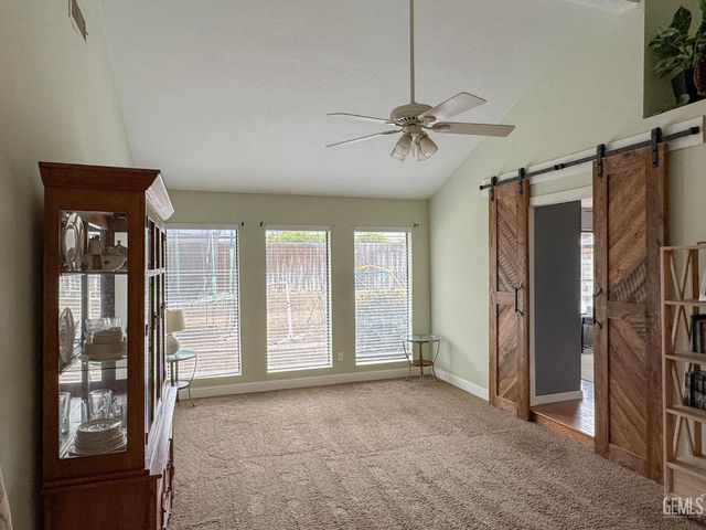 7005 Lacoste Lane, Bakersfield, CA 93309