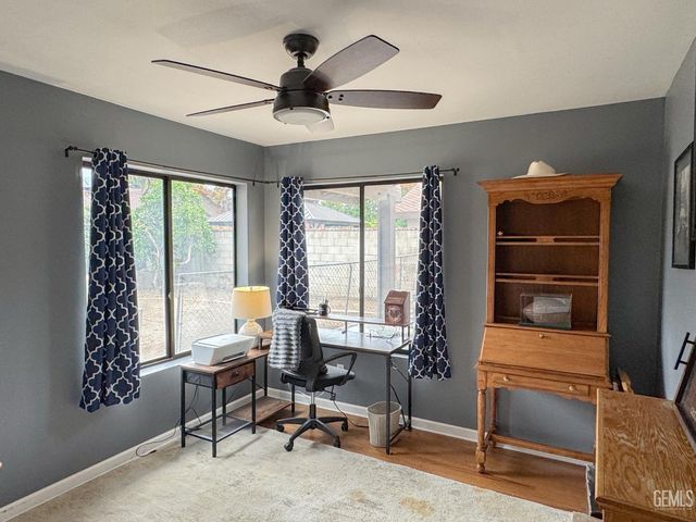 7005 Lacoste Lane, Bakersfield, CA 93309