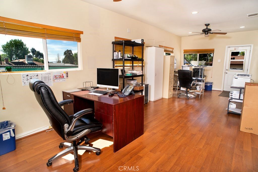 Image 10 of property listing at 11471 Orcas Avenue, Sylmar, CA 91342