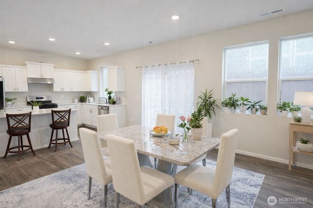 10623 SE 265th Place, Kent, WA 98030