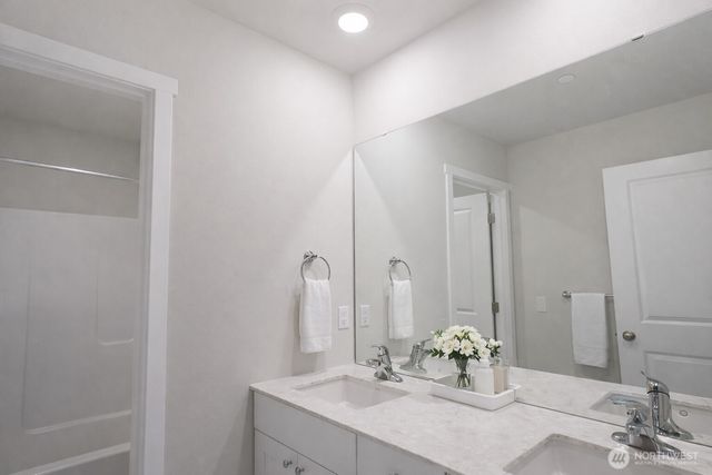 10623 SE 265th Place, Kent, WA 98030