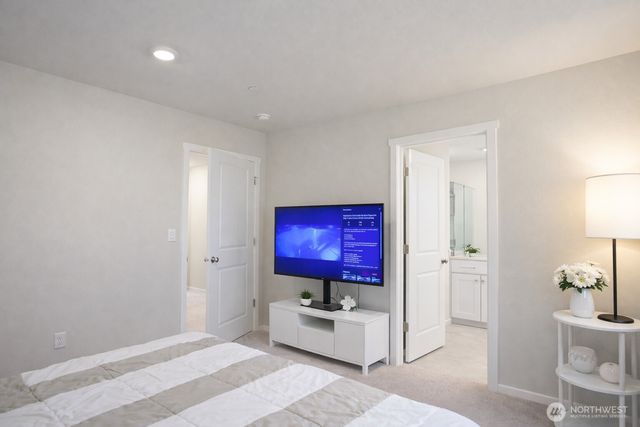 10623 SE 265th Place, Kent, WA 98030